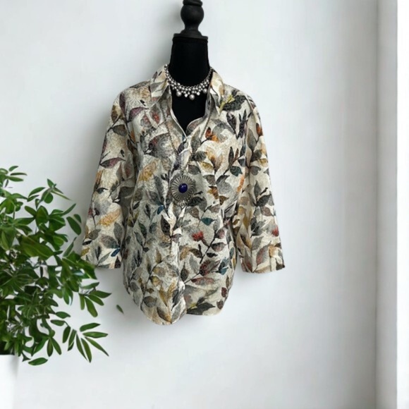 Alfred Dunner Leaf Patterned Top - Picture 1 of 7